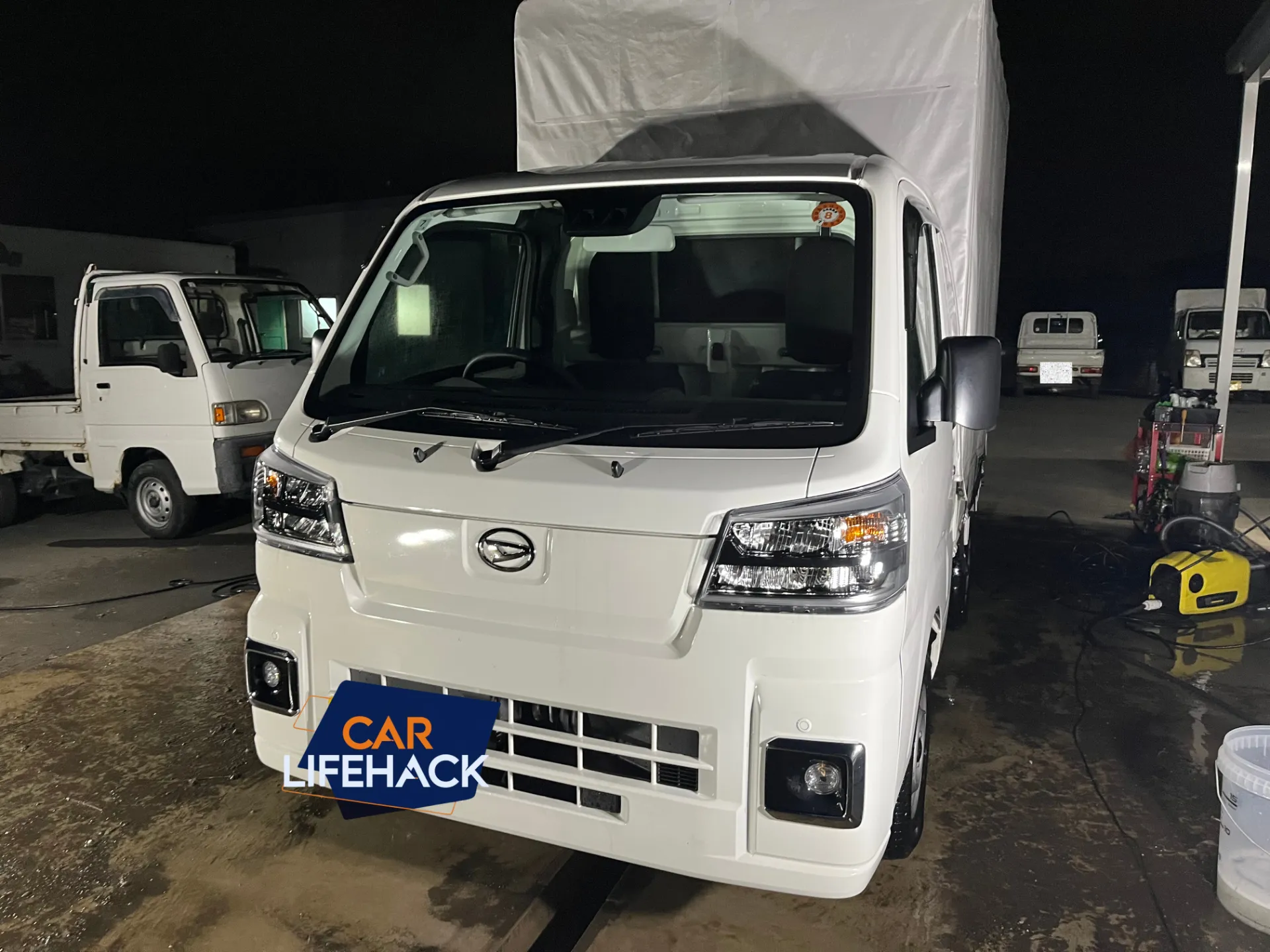 DAIHATSU ハイゼットトラック(帆)